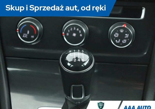 Volkswagen Golf cena 57000 przebieg: 94005, rok produkcji 2017 z Alwernia małe 211